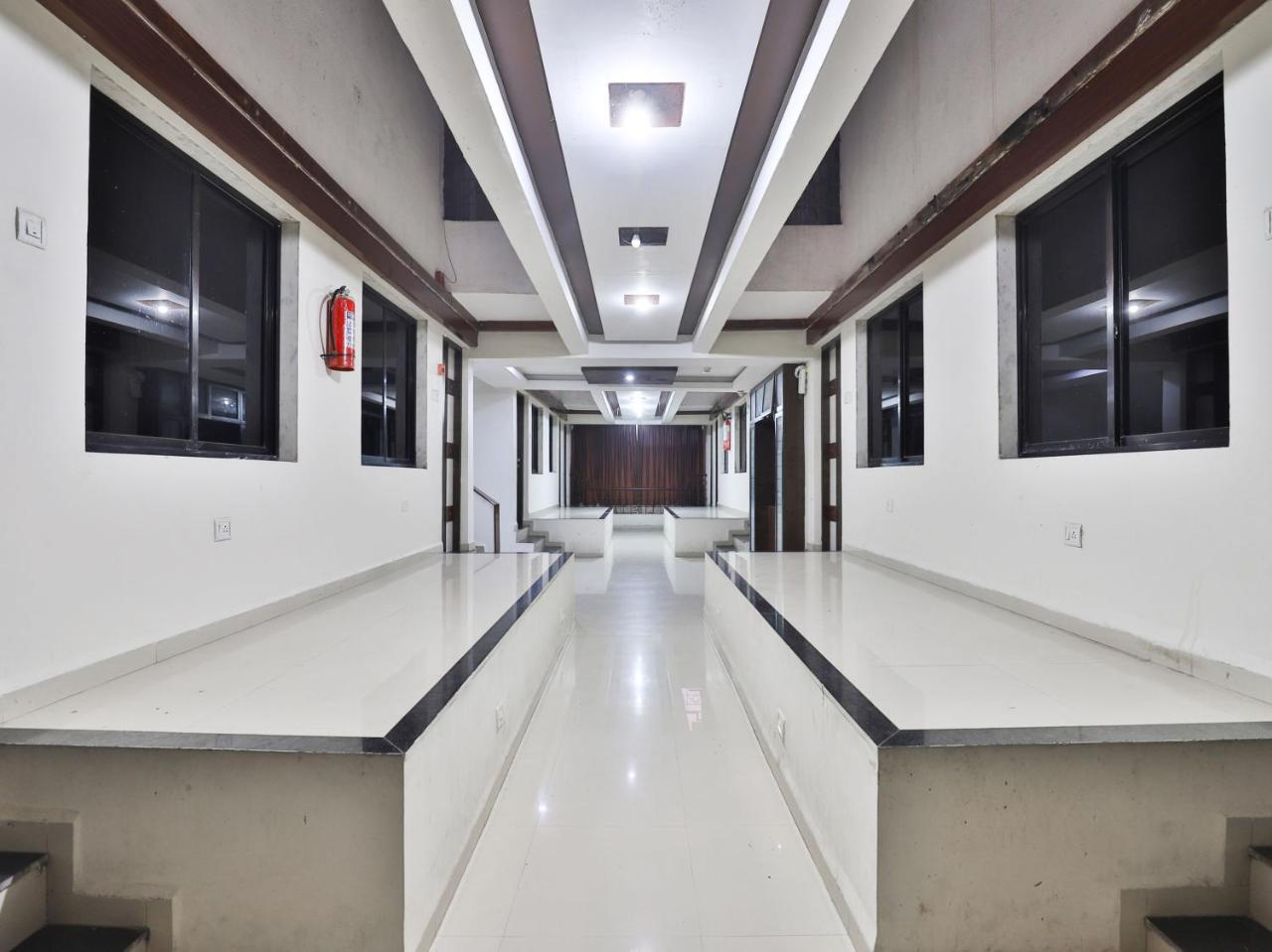 דמאן Hotel Ambica מראה חיצוני תמונה