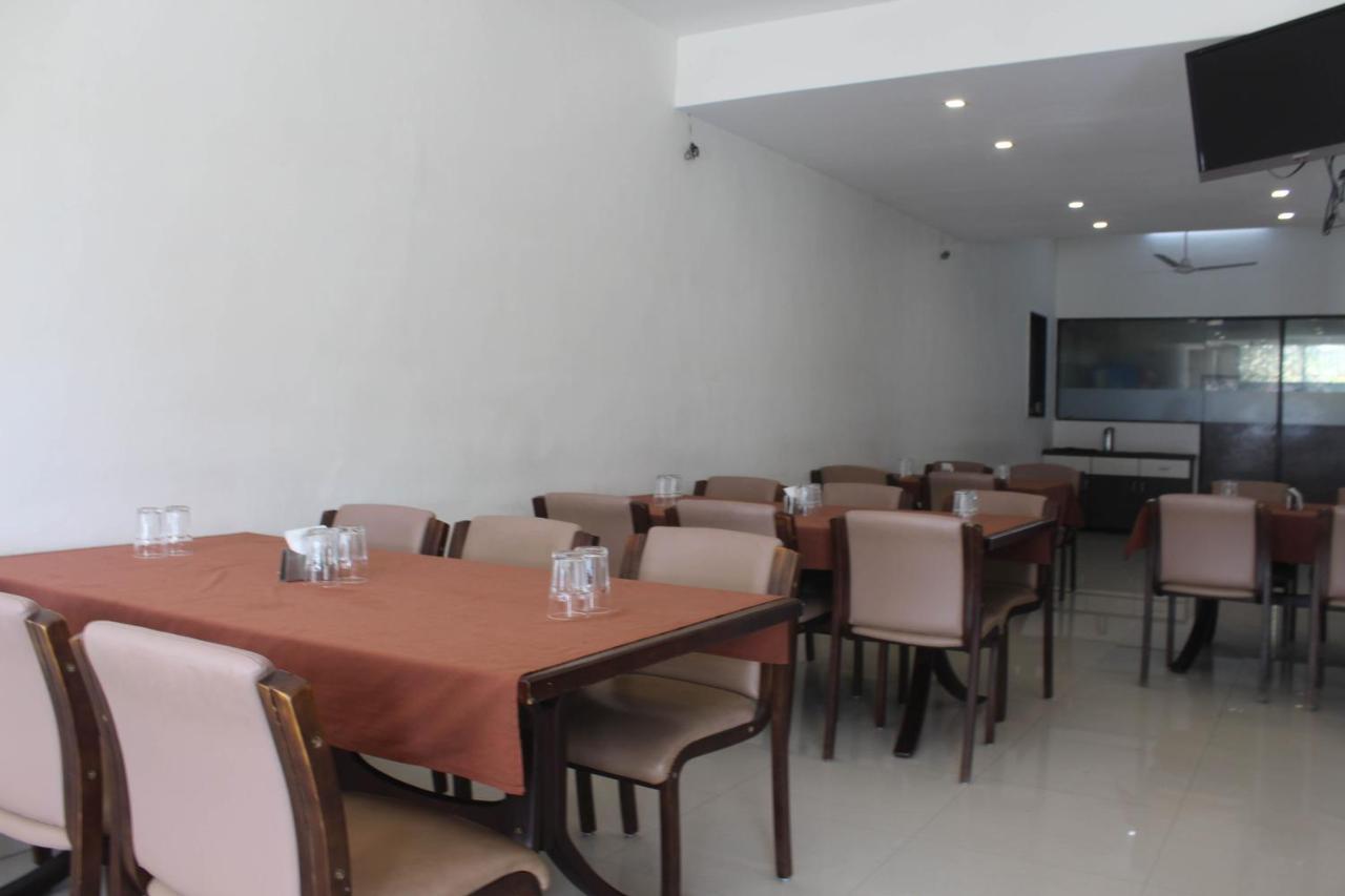 דמאן Hotel Ambica מראה חיצוני תמונה